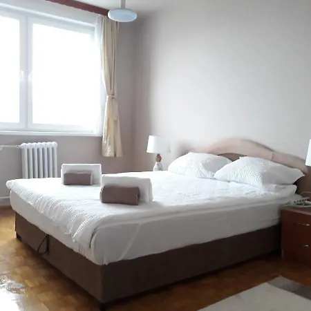 Jezero Apartment